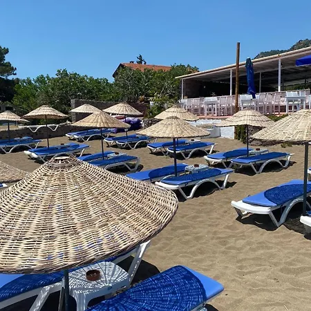 Bed & Breakfast The Garden Tiny Homes Ayvacik (Canakkale)