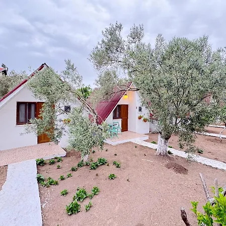 The Garden Tiny Homes 3* Ayvacik (Canakkale)