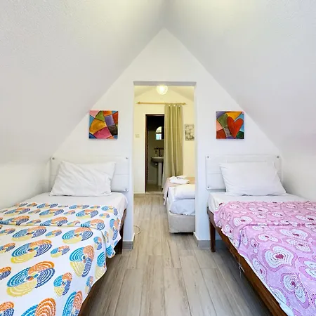 The Garden Tiny Homes 3*