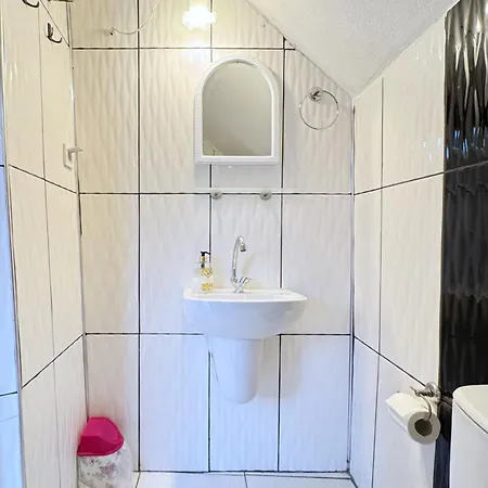 Bed & Breakfast The Garden Tiny Homes