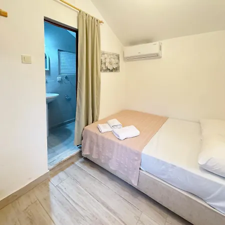 Bed & Breakfast The Garden Tiny Homes